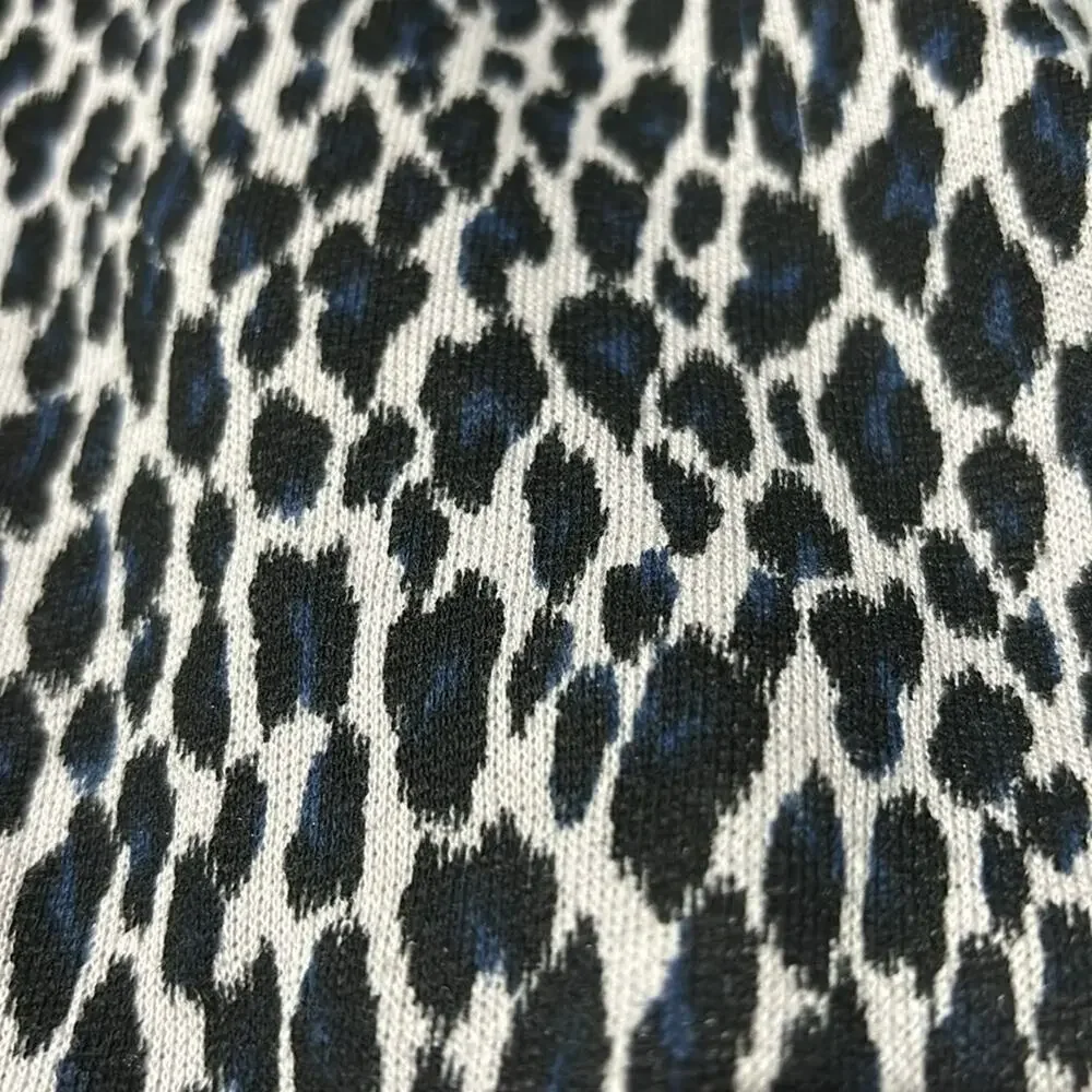 Nordstrom 10/12 lavander animal print sweatshirt hooded billow sleeve euc
